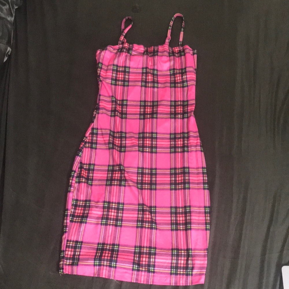 Pink crisscross Pattern Dress